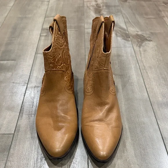 Lucky Brand Tan Embossed Leather Western Ankle Boots - Picture 4 of 4